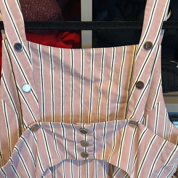 Tibi pink/white/black striped bib back cut out snap closure dress size 2 - Picture 4 of 4